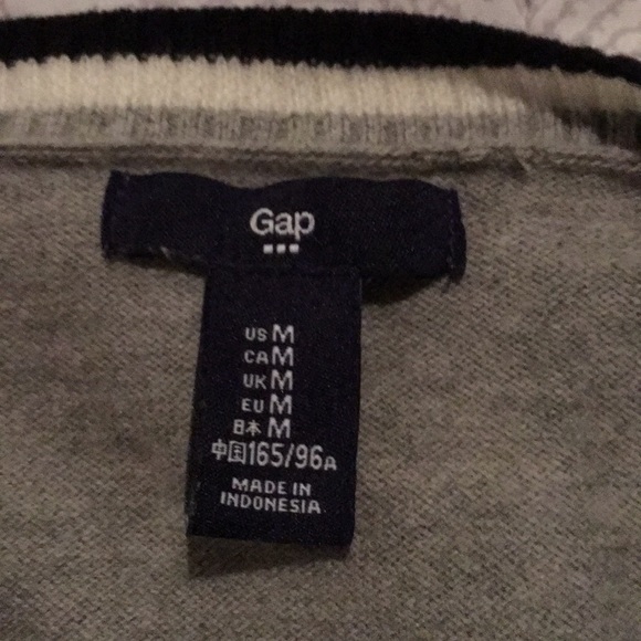 Gap button up cardigan - Picture 2 of 3